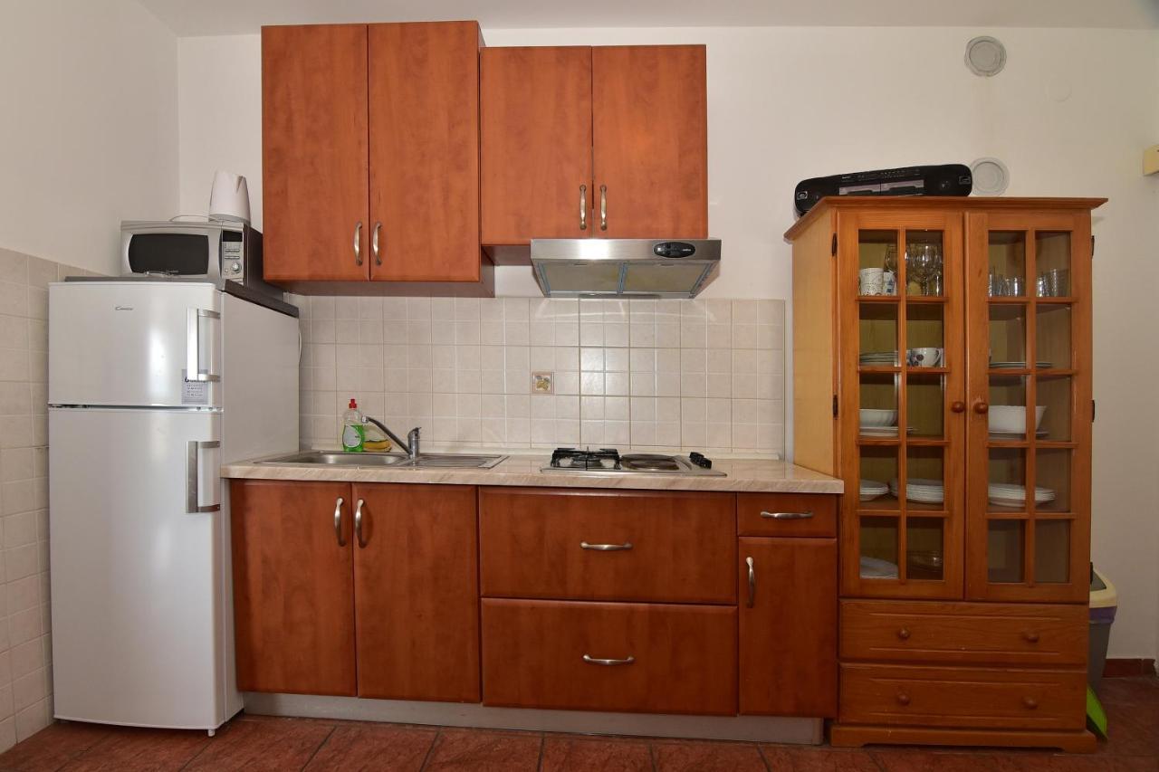 Apartments Dobrinic マカルスカ エクステリア 写真