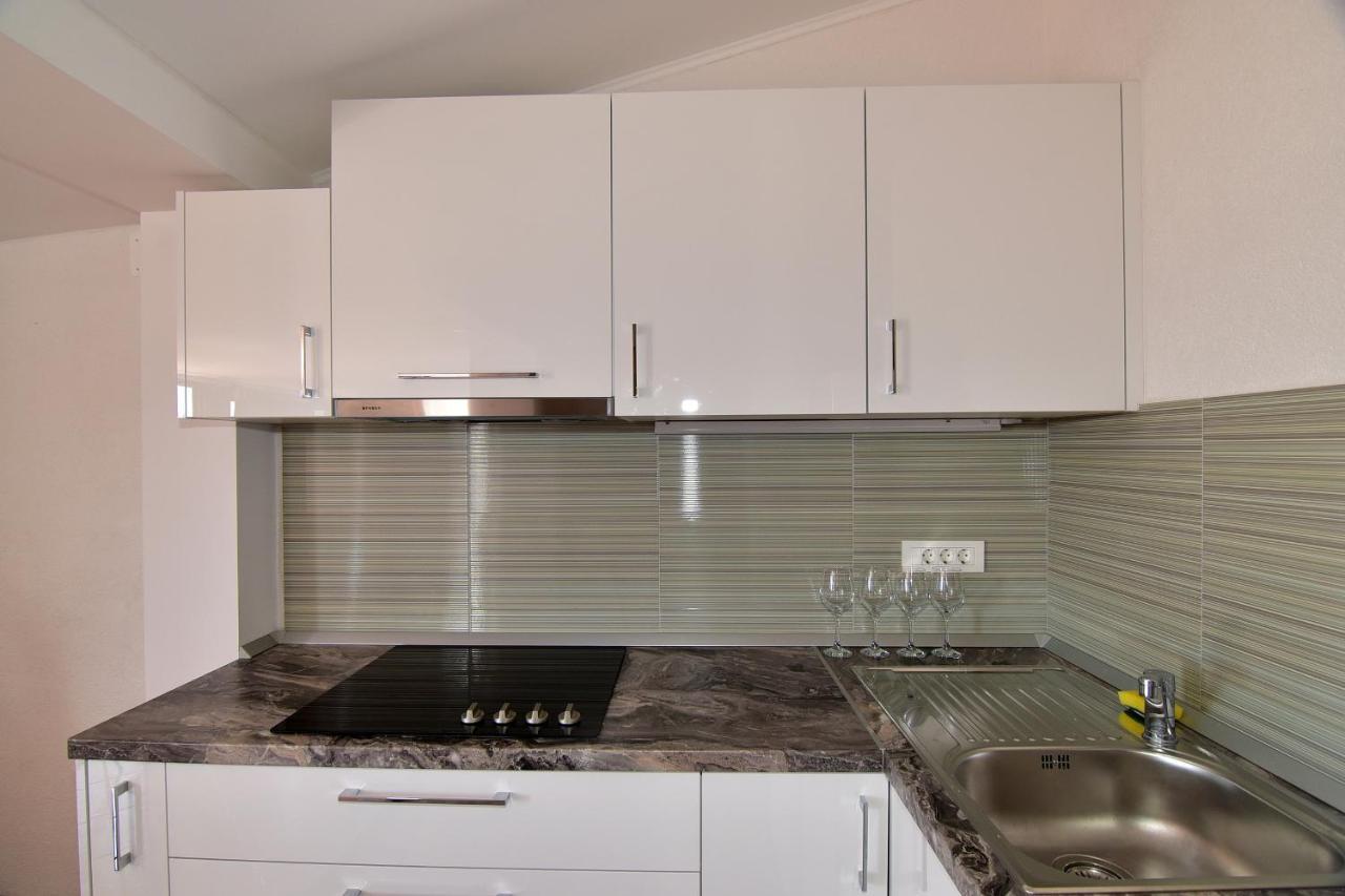 Apartments Dobrinic マカルスカ エクステリア 写真